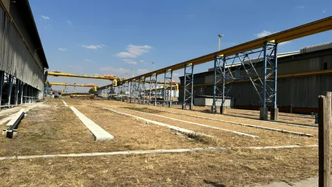 Trident Steel, 42 Woldebeest Avenue, Roodekop has a 2700m² Warehouse Available To let (4)
